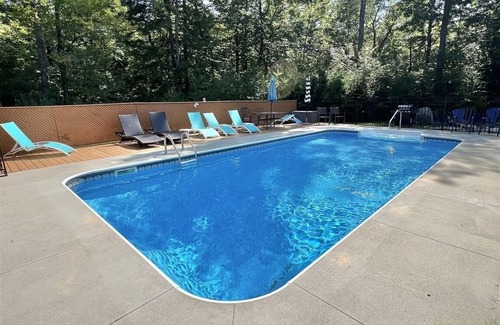 South Casco House | Escape to Raymond Cape on Sebago Lake!