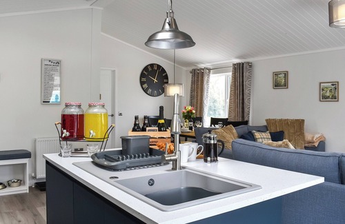 Masham Cottage | Escape to this ground-floor holiday lodge in Masham.