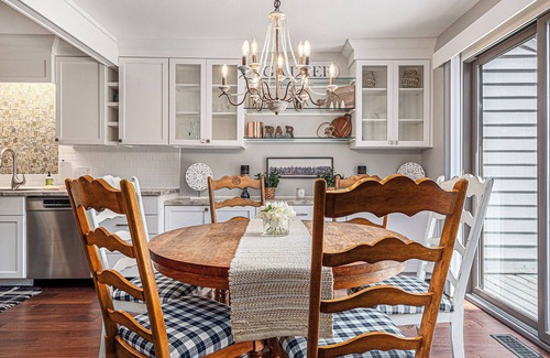 Harbor Springs Condo | Escape to this modern 4-bedroom condo in Harbor Springs, MI