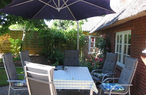 Bordelum House | Escape to Tranquility: Experience the Charm of Dörpum Retreat!