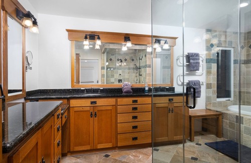 Felicita House | Escondido Escape