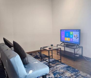 Seri Kembangan Apartment | Eshue Designer Suites @ Simfoni Towers