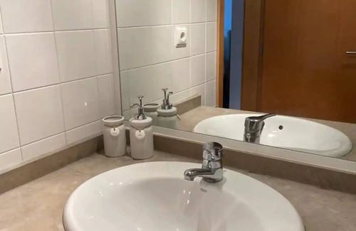 Campo e Sobrado Apartment | Espaçoso T3 com terraço e churrasqueira