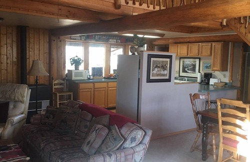 Dubois Cabin | Especially for 4 June to 9 and 14 June to 30 if booked by 30 April 2019