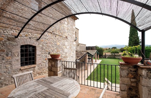 Bordils Villa | Espléndida Masía con Piscina Cerca de Girona