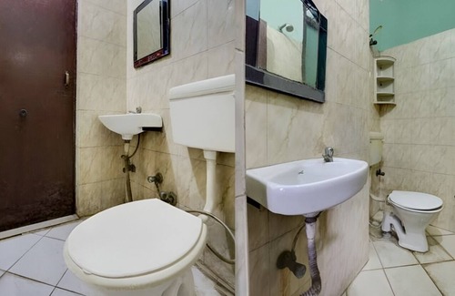 Gurugram Hotel | Esscone house
