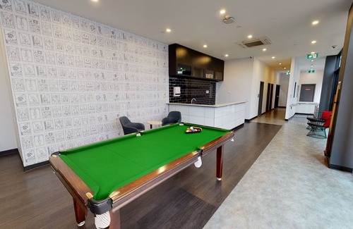 Carlton South Hotel | Essence Hotel Carlton