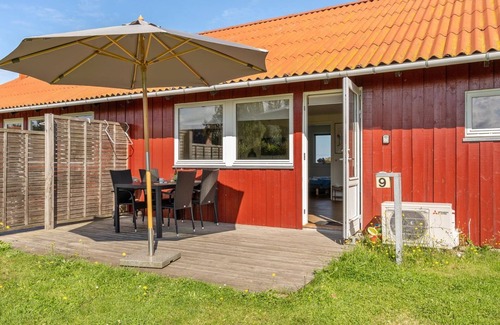 Fej House | "Esther" - 700m from the sea by Interhome