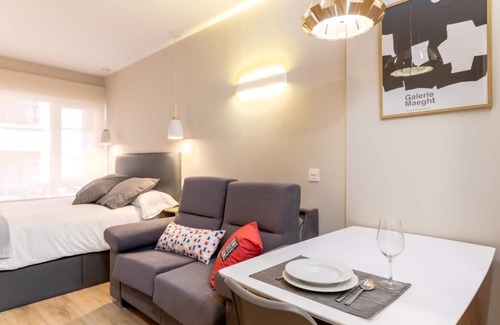 Castanos Apartment | ESTUDIO 4 by HiBilbao
