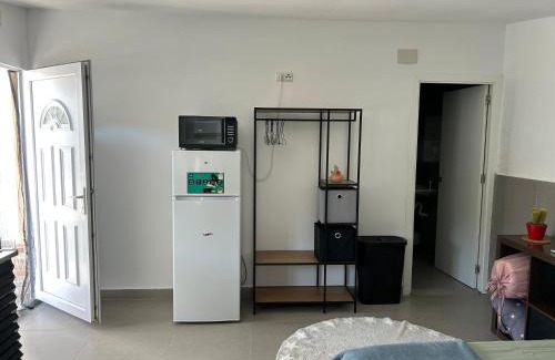 Santa Eulalia de Roncana House | Estudio Independiente a 30min de Barcelona