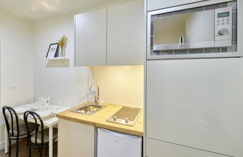 Centro Apartment | Estudios Bordadores by Valdesierra