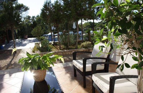 San Antonio Bay Villa | ET-0301-E Villa With Private Pool, BBQ Area, Wifi, Air-conditioning.
