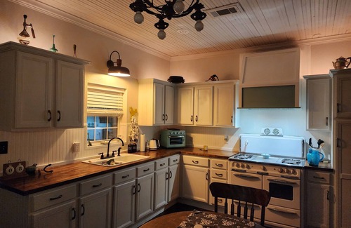 Blanco House | Ethyl's Place - a charming place to stay.