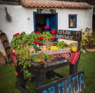 Central Serbia Bed & Breakfast | Etno Park Avlija Glušci