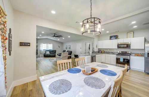 Eufaula House | Eufaula Home - Walk to Lake Beach!