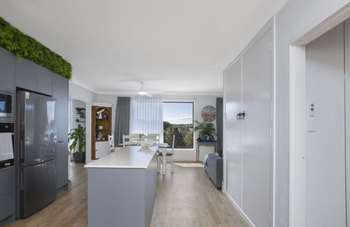 Forster Apartment | EUTOPIA. WATERFRONT. RETREAT.