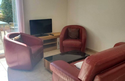 Aigues-Vives Villa | Evalou's Villa