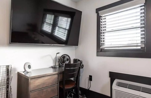 Indianapolis Apartment | Evergreen Studio -1bedroom 1 bath