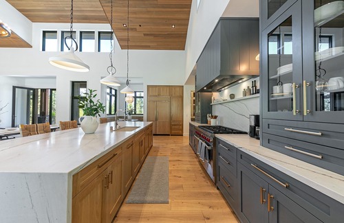 Truckee House | Everlasting at Martis Camp by Tahoe Getaways - 5BR Luxury Monthly Rental w Hot Tub & A/C