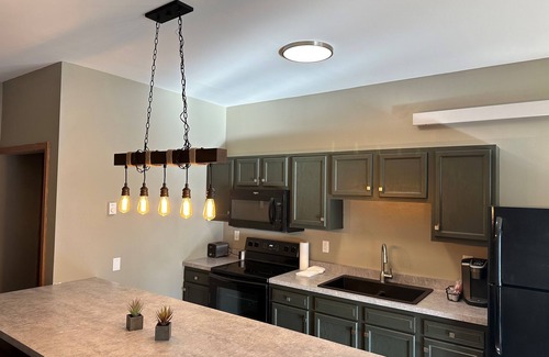 Hill City Hotel | EverSpring Inn & Suites