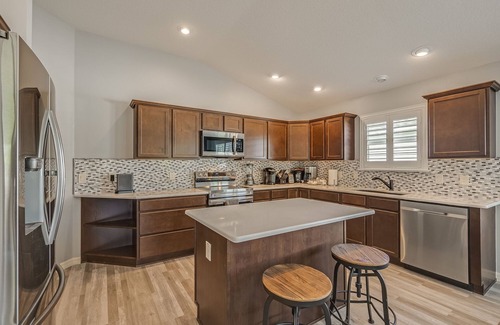 Dunedin Villa | Everything! 3/2, FREE golf & 4-seat cart, Resident passes, pets.