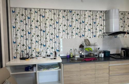 Bangi Sentral Apartment | Evo 24 free NETFLIX and WIFI