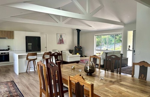Ewingsdale House | "Ewingsdale MAGIC - Your own Private Paradise!"