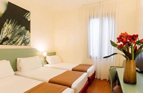 Lorenteggio Hotel | Excel Naviglio Hotel – Ca’ Bianca