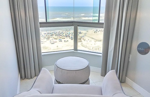 Capao da Canoa Apartment | EXCELLENT 2D with Ocean Front Carnival Suite!