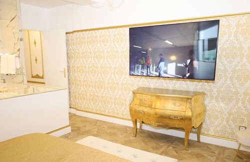 Villefranche-sur-Saone Apartment | Exceptional apartment with jacuzzi