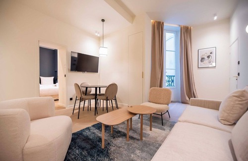Quartier du Faubourg-Montmartre Apartment | Exceptional apt with AC-1BR-4P-Palais Garnier