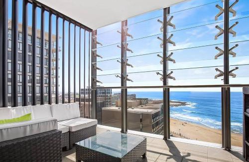 Newcastle Apartment | Exceptional Beach views - Luxury apartment