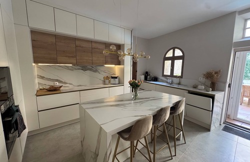 Cite House | Exceptional house in the center of Narbonne with garden and pool