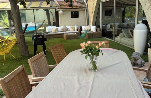 Cite House | Exceptional house in the center of Narbonne with garden and pool