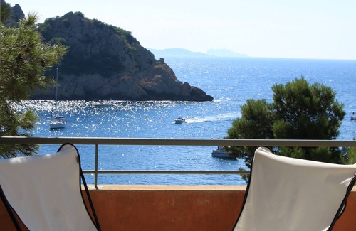 Ensues-la-Redonne House | Exceptional waterfront villa, pool, sea view and unique cove