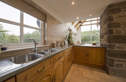 Aberfeldy Cottage | Exceptionally spacious 5 star holiday home with 4 bedrooms, large living room, dining kitchen, log f