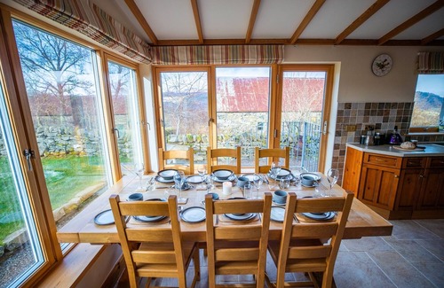 Aberfeldy Cottage | Exceptionally spacious 5 star holiday home with 4 bedrooms, large living room, dining kitchen, log f