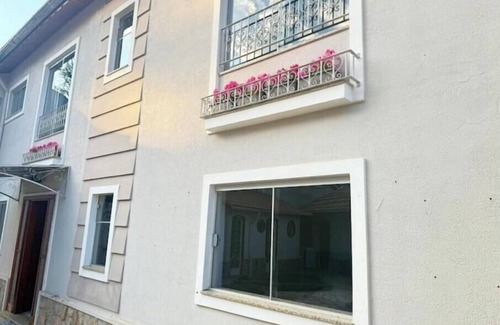 Sao Lourenco Apartment | Exclusive suite in the Valley 1 most noble neighborhood of the city