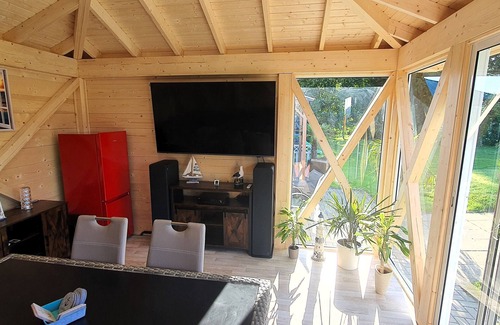Neppermin Apartment | Exclusive 4-star -2-room apartment on the 1st floor is one of 3 apartments in the house