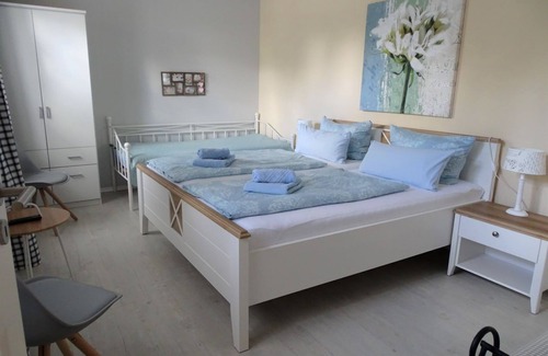 Dollerup Apartment | Exclusive 5 star apartment LEE for 2-5 pers, garden, quiet location, 5km to the beach