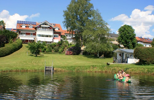 Zwiesel Apartment | Exclusive 5-star FEWO with sauna, whirlpool and pond at the national park
