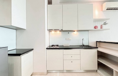 Grogol Utara Apartment | Exclusive And Homey 1Br Four Winds Apartment