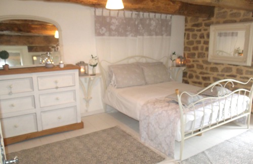 Ploerdut House | Exclusive and Idyllic privately owned village situated within 7 acres of land