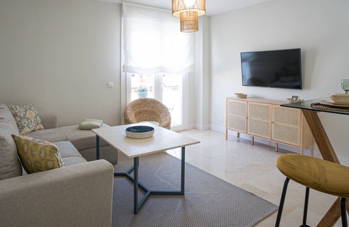 Tabladilla-La Estrella Apartment | Exclusive apartment with garage next to Avda. de la Palmera