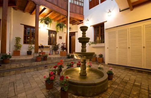 Centro Historico Apartment | EXCLUSIVE Boutique-Colonial Loft “Vista LosAndes” @ Quito Centro Historico