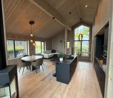 Al Municipality Ski Chalet | Exclusive cabin with sauna and mountain view in Geilo