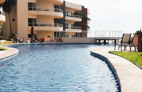 Isla Navidad Apartment | Exclusive Condominium in Playa Grande, Playa del Coco