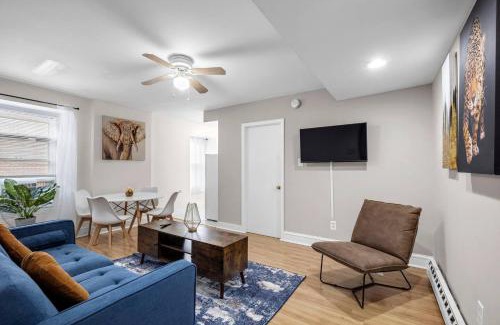 Chinatown Apartment | Exclusive Flat In Center City