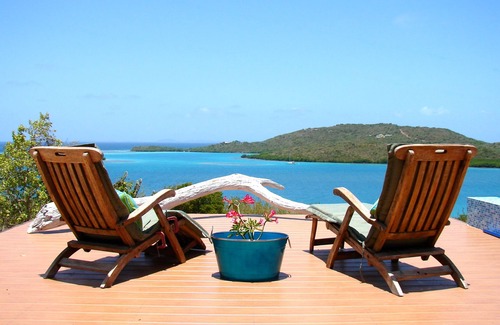 Fraile House | Exclusive home with pool and breath taking ocean views.
