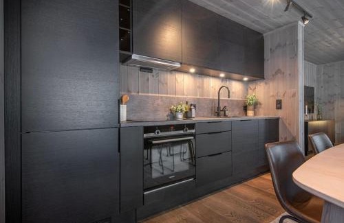 Møre og Romsdal Apartment | Exclusive Nordic Apartment with Sauna - Prime Location at Stranda near Geiranger